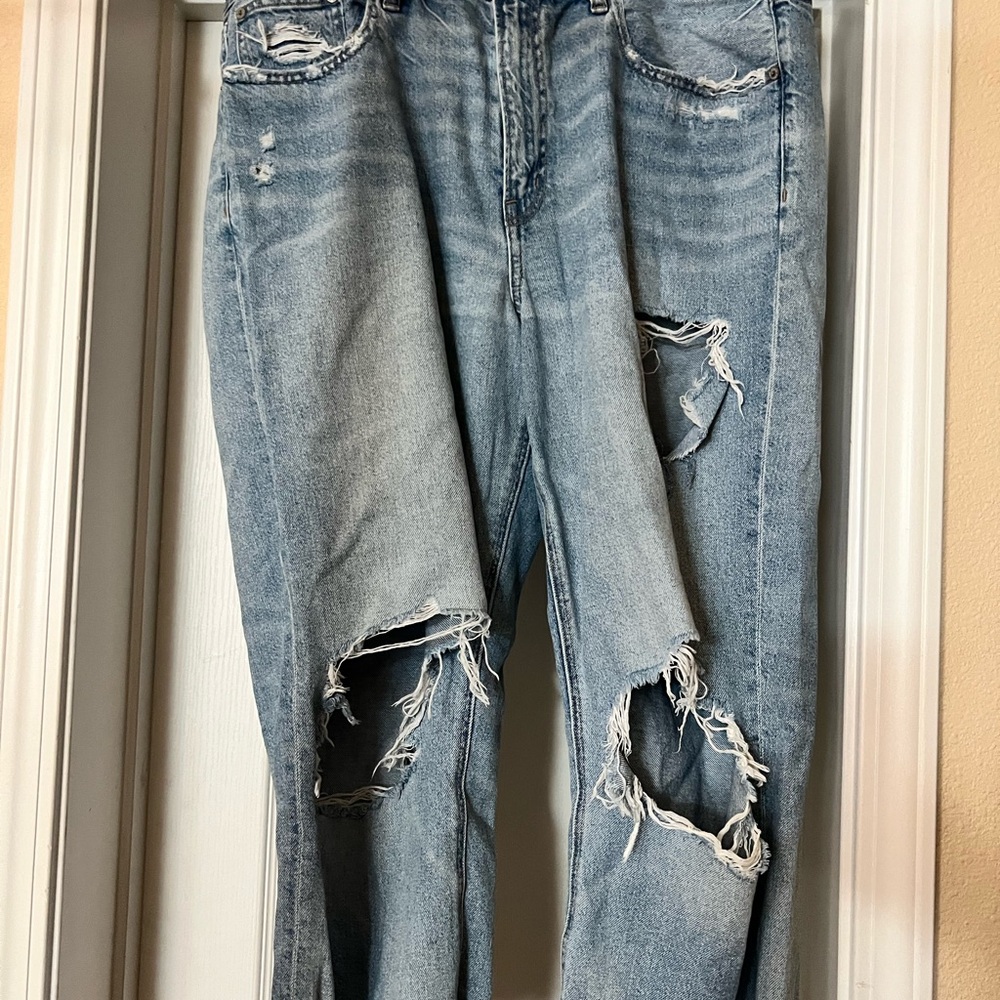 American Eagle Outfitters Blue Boyfriend Jeans Distressed